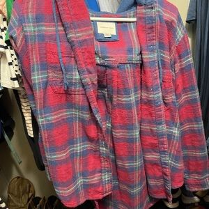 American Eagle Outfitters Red and Blue Plaid Button Down Shirt